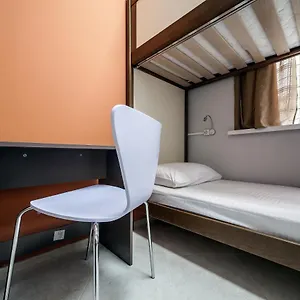 https://ostriv-hostel.hotelslviv.net